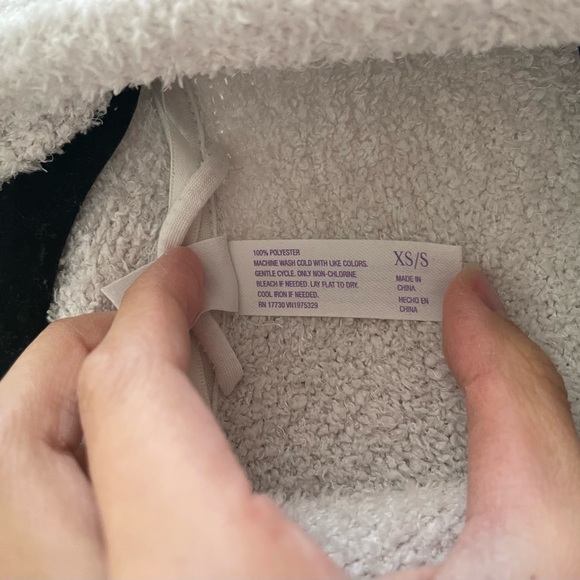 Target Stars Above White Bath Robe - Picture 4 of 7